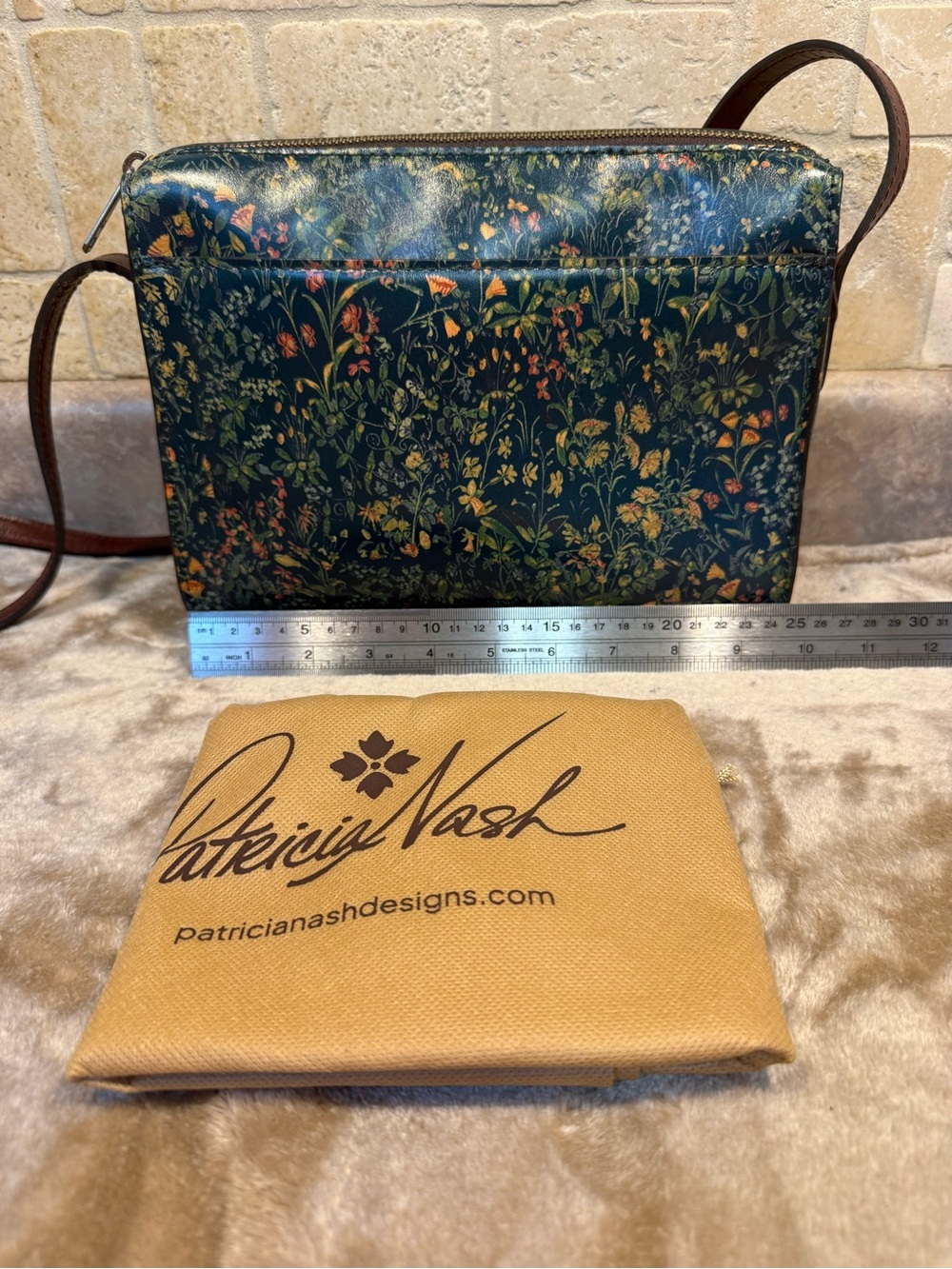NWT Patricia Nash Green Floral Leather Crossbody Bag + Dust Bag